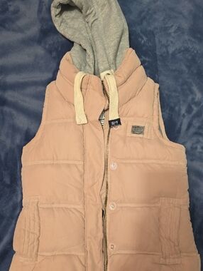Women’s Blush Quilted Hooded Puffer Vest